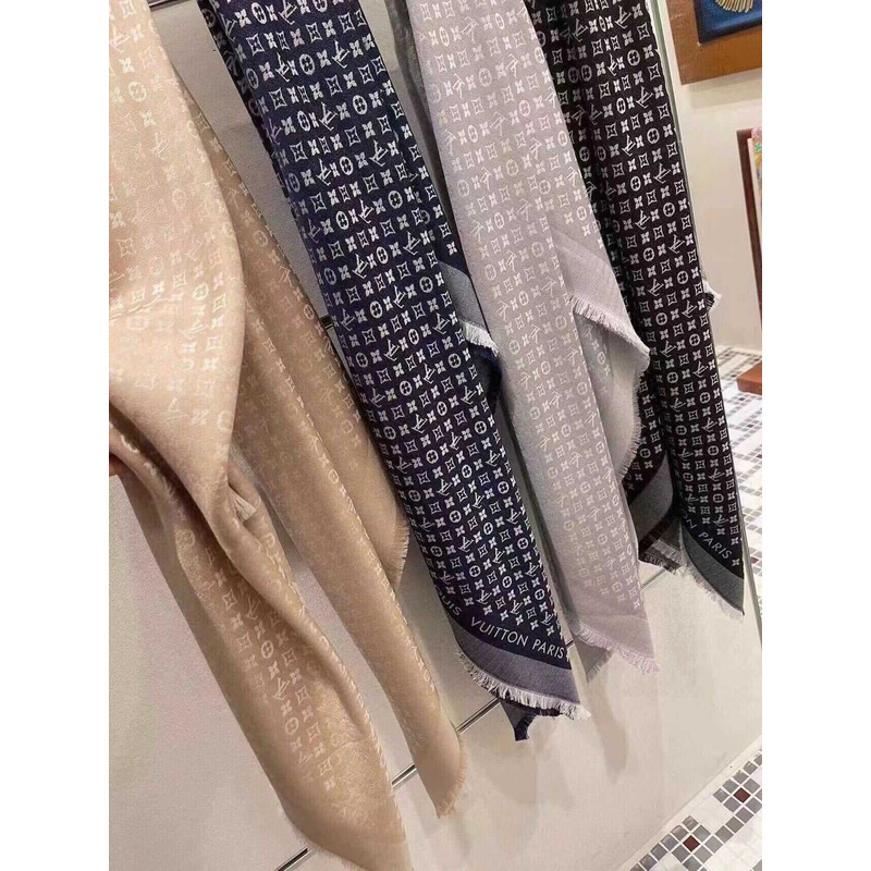 l**is V*t*n monogram scarf dark bue