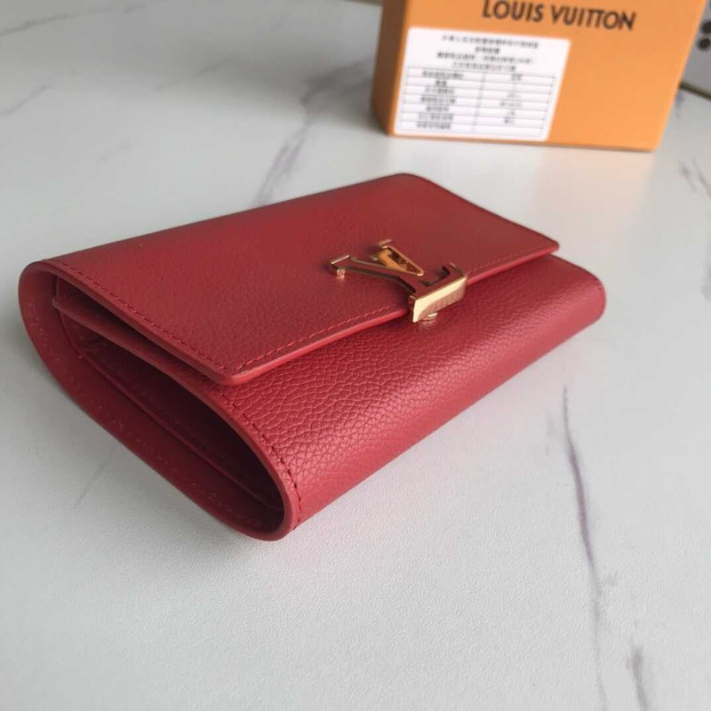 l**is V*t*n capucines wallet red