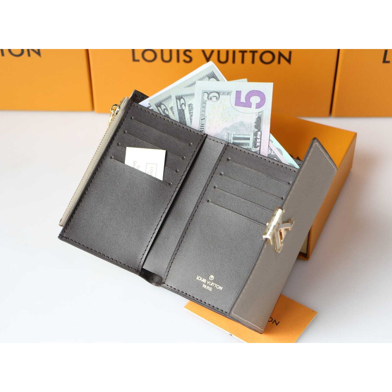 l**is V*t*n capucines wallet pebble color