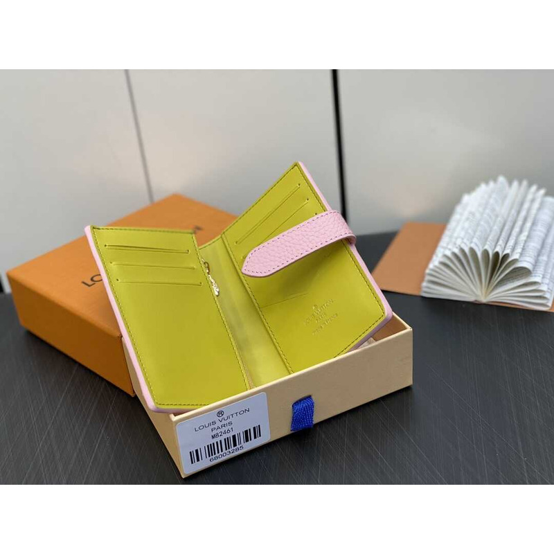 l**is V*t*n vertical compact wallet pink