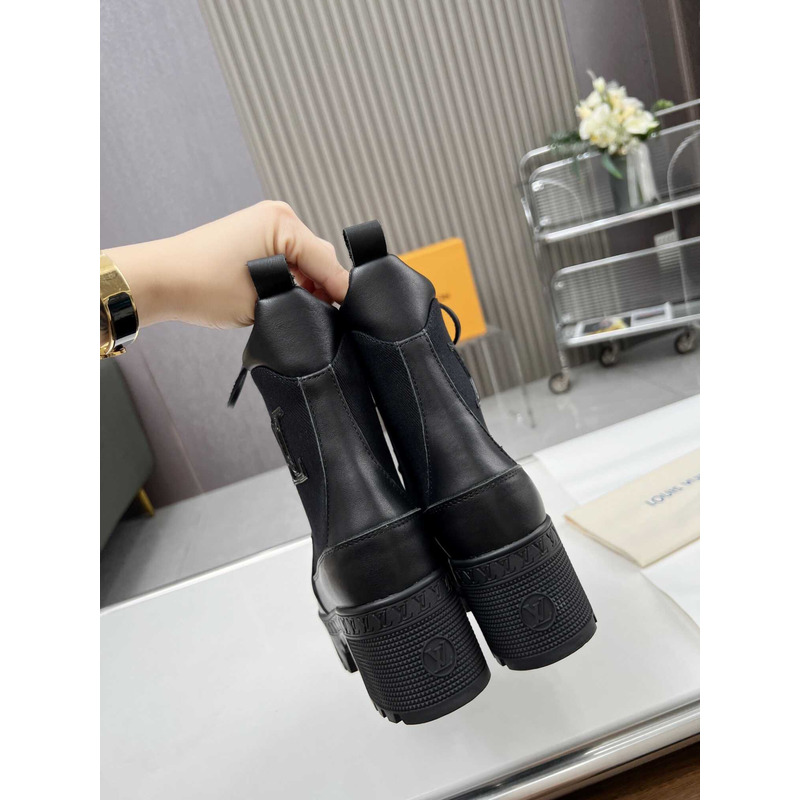 l**is V*t*n frosted calf leather ankle boots black