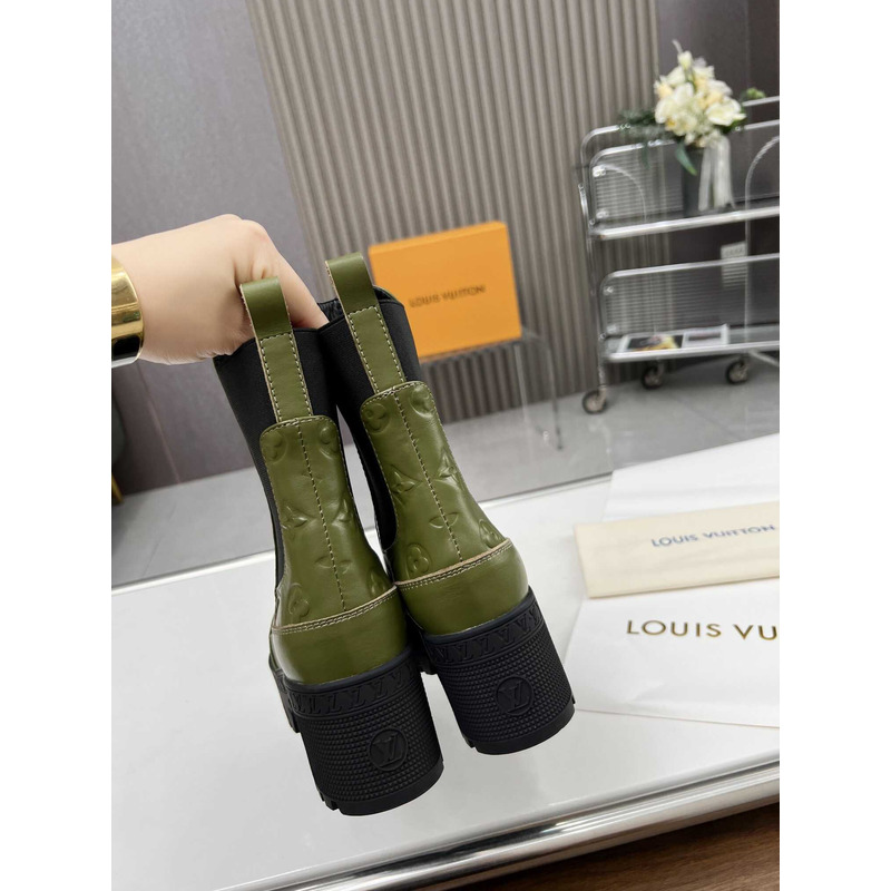 l**is V*t*n mid chelsea boots army green