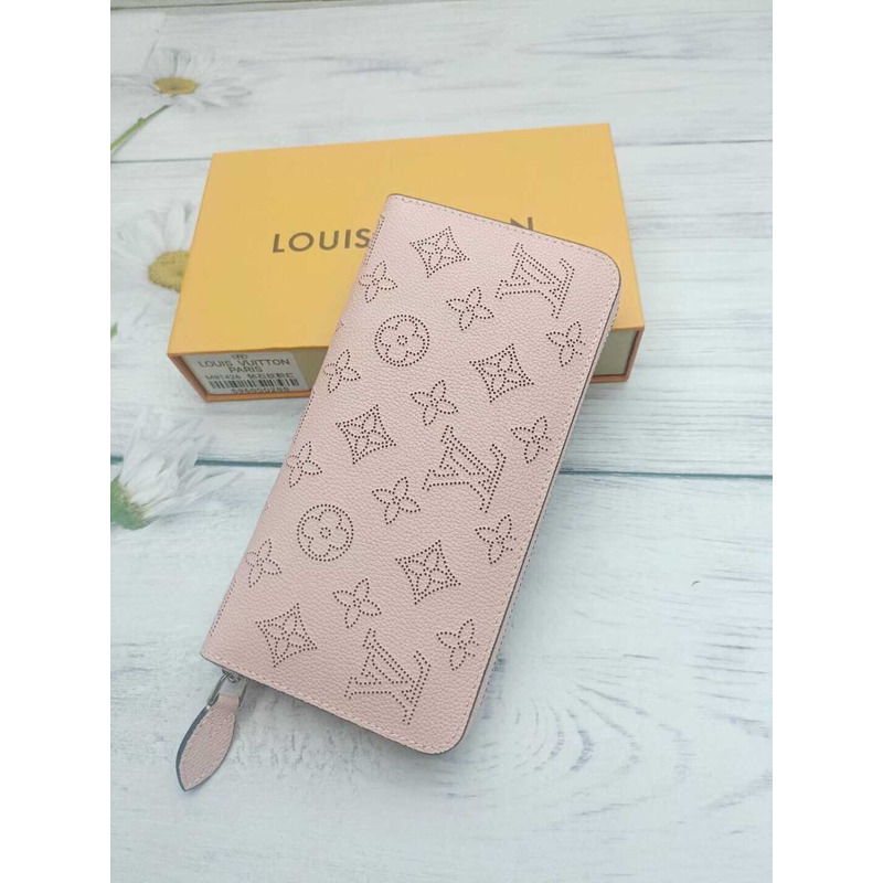 l**is V*t*n zippy wallet nude pink