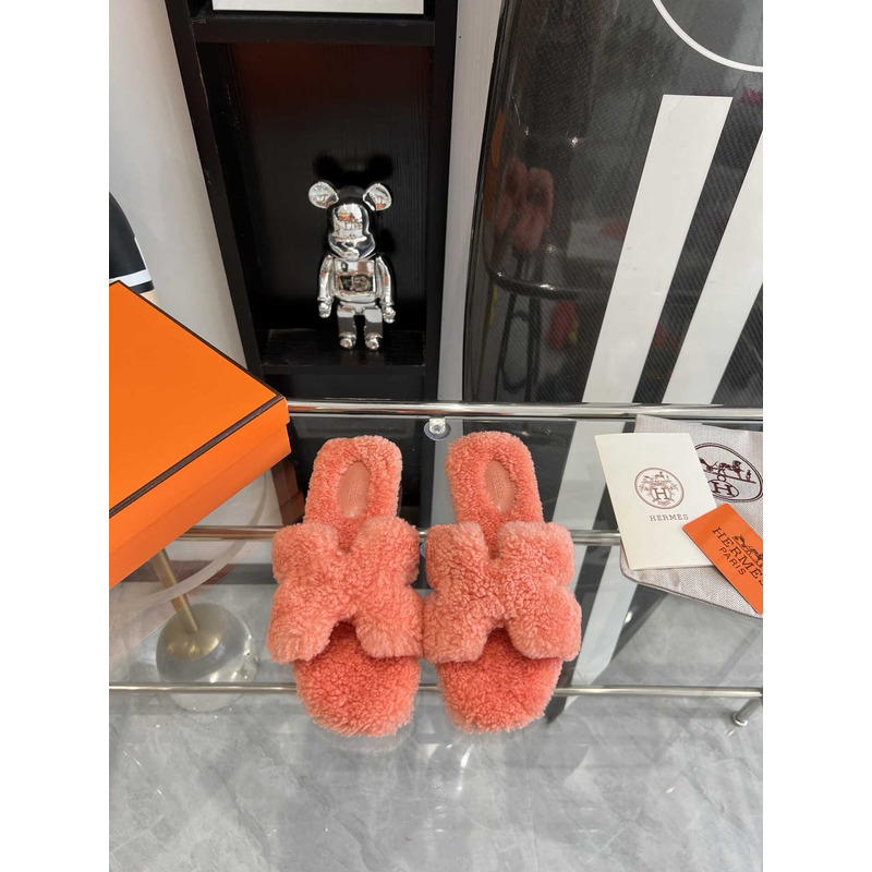 H**mes oran sandal in shearling orange pink