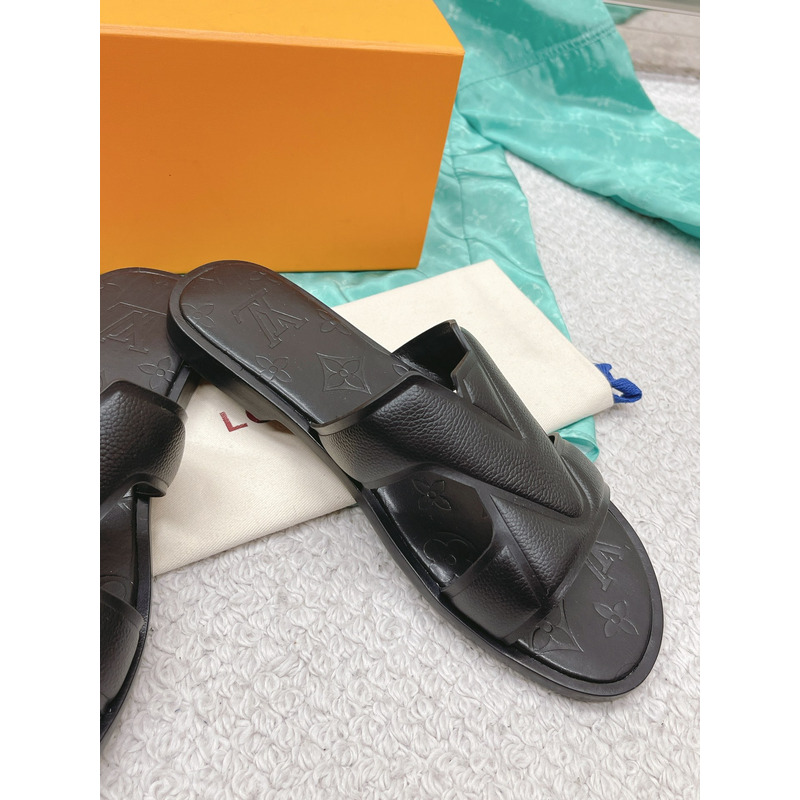 l**is V*t*n  lv oasis mule sandal in black