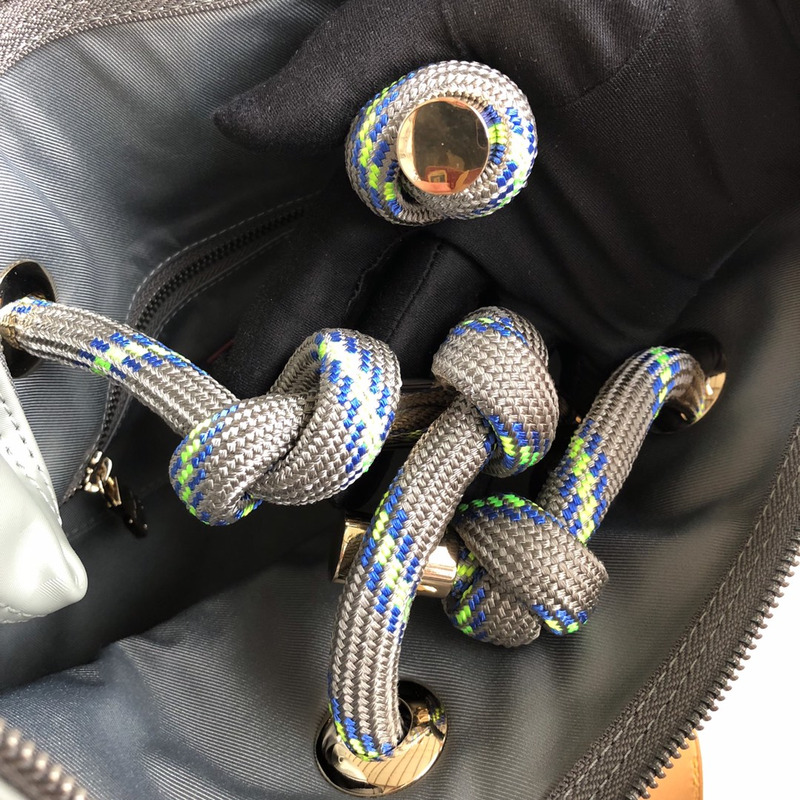 l**is V*t*n keepall bandouliere 50 embossed taurillon monogram cowhide leather bag army green