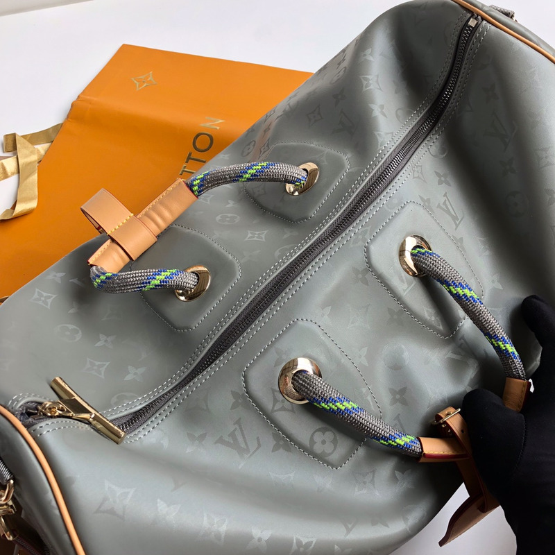 l**is V*t*n keepall bandouliere 50 embossed taurillon monogram cowhide leather bag army green