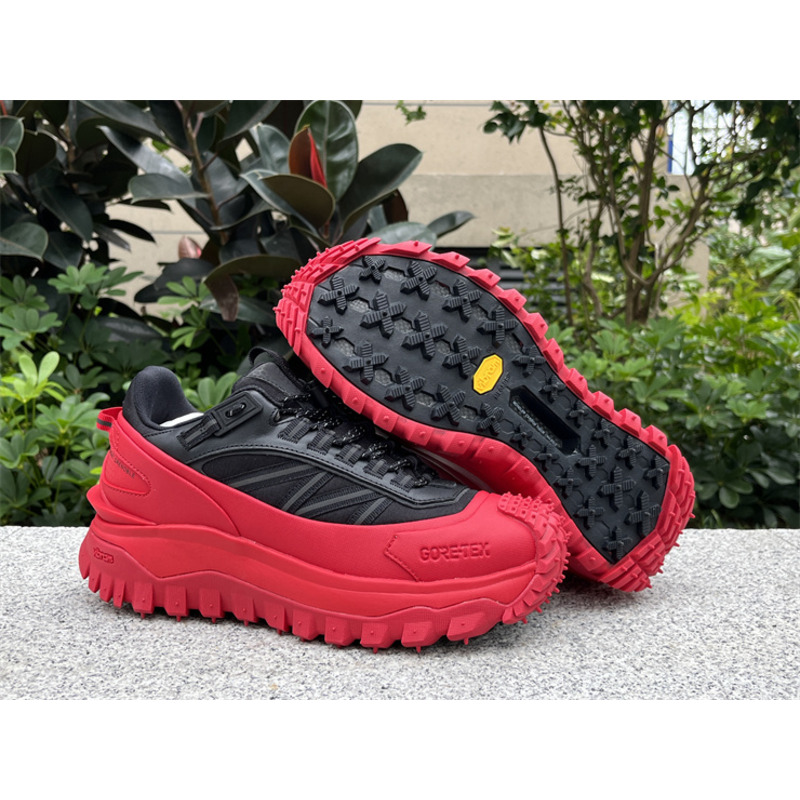 Moncler Trailgrip GTX Low-Top Sneakers Black And Red