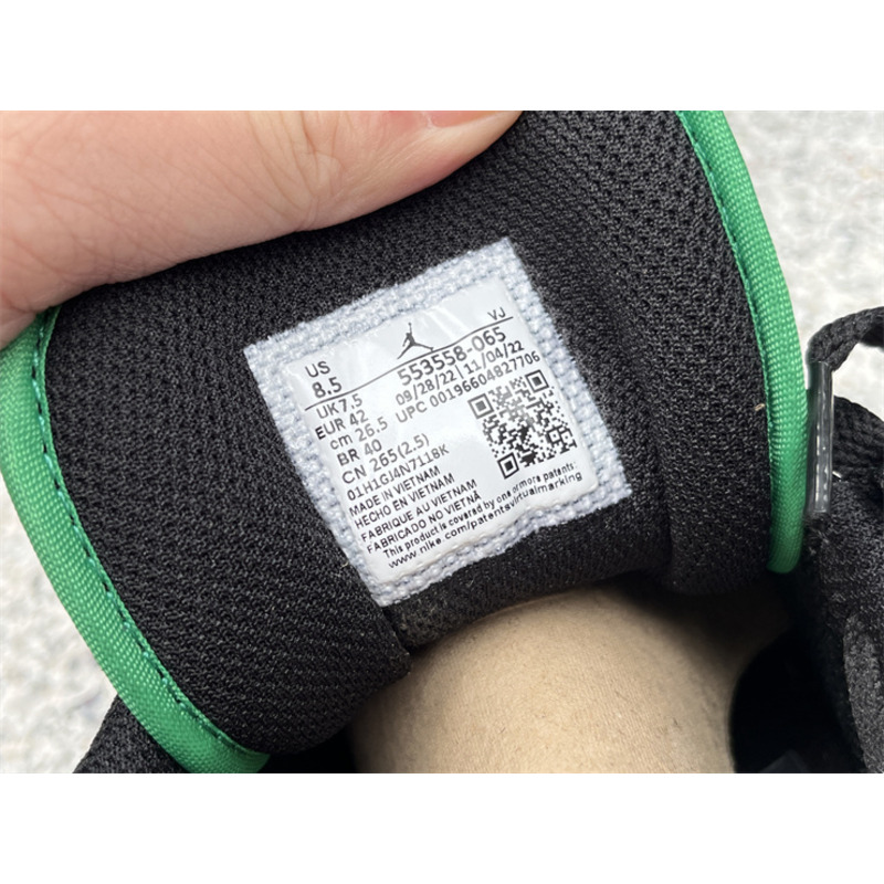 Air Jordan 1 Low Lucky Green