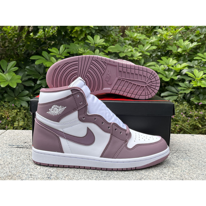 Jordan Air Jordan 1 High OG Mauve