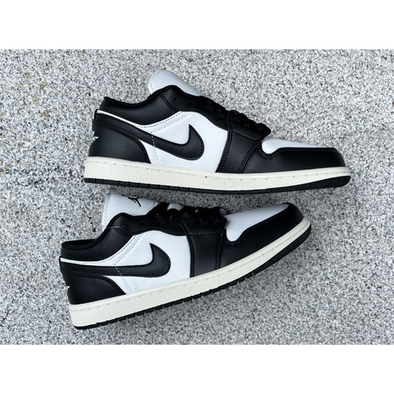 Jordan Wmns Air Jordan 1 Low Top Black And White