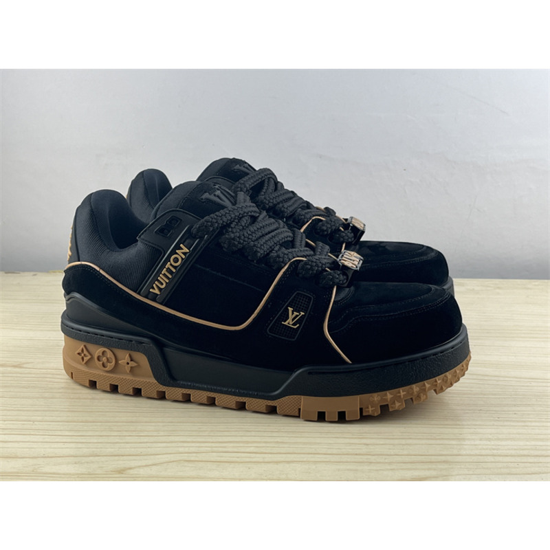 l**is V*t*n trainer maxi sneaker black