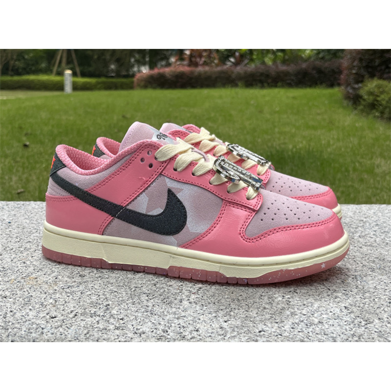 Nike Dunk Low “Barbie\" Sneaker Pink And Black