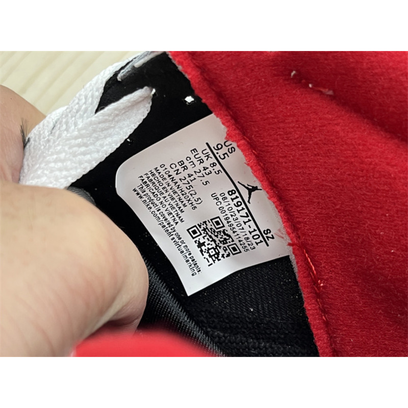 Jordan Retro 5 Low Sneaker White/Fire Red/Black