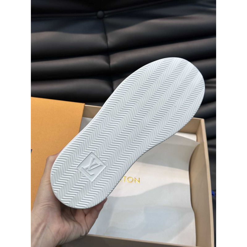 l**is V*t*n printed pattern trainer sneaker with logo multicolor