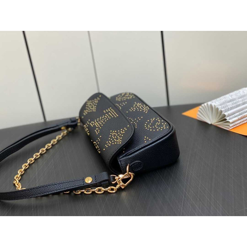 l**is V*t*n wallet on chain ivy black