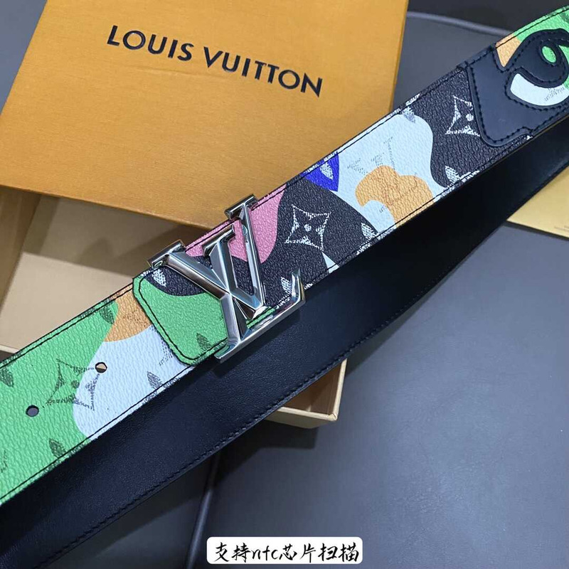 l**is V*t*n initiales 40mm reversible belt