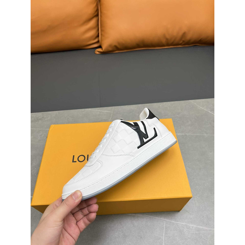l**is V*t*n rivoli sneakers calfskin white