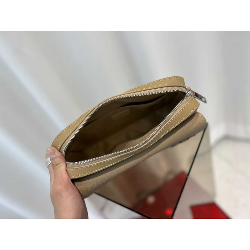 l**is V*t*n fastline messenger bag cowhide beige