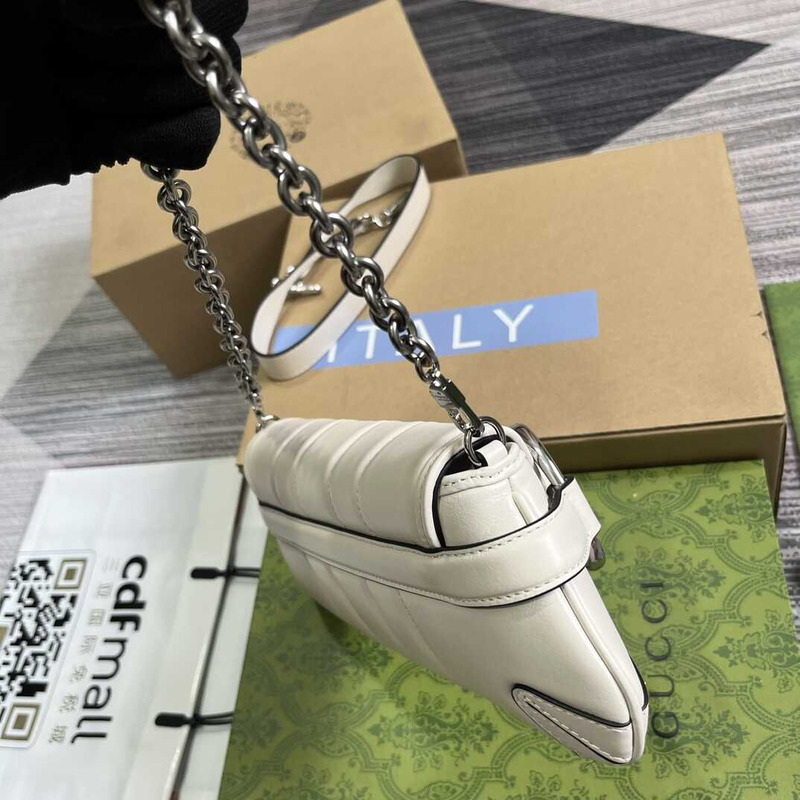 G*u*i horsebit chian small shoulder bag white