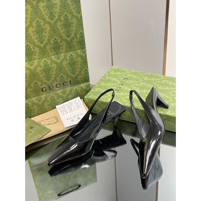 G*u*i ladies back lace up pumps leather black