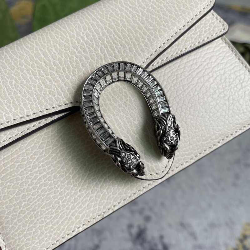 g*u*i women S*per mini leather shoulder bag weißes