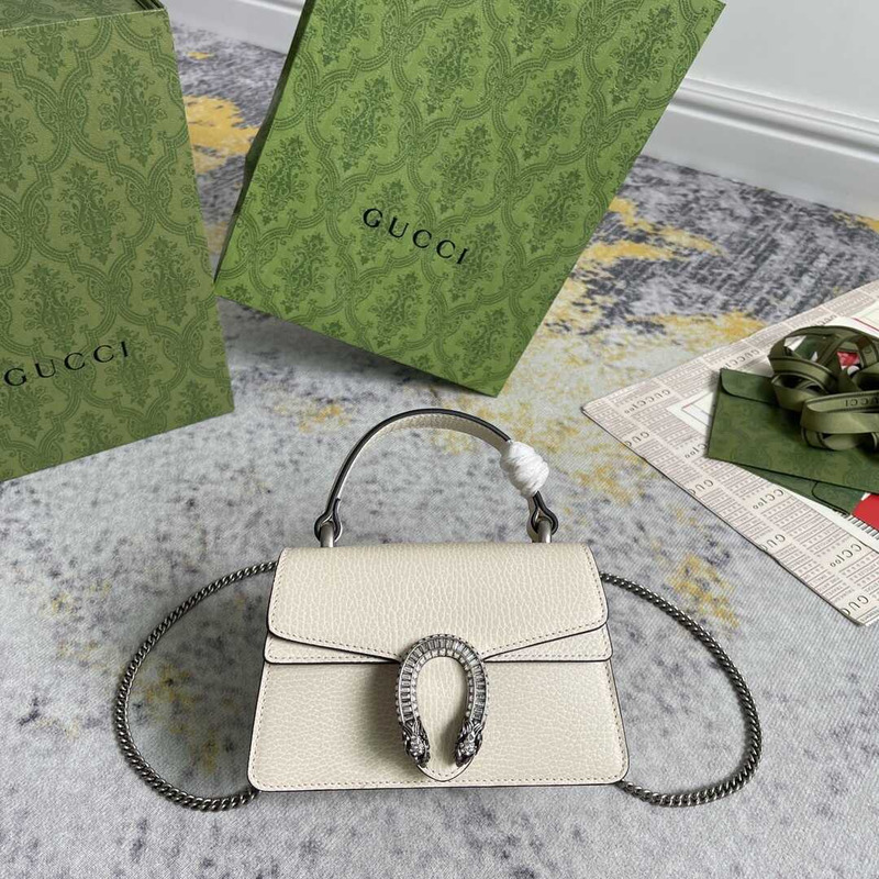 g*u*i women S*per mini leather shoulder bag weißes