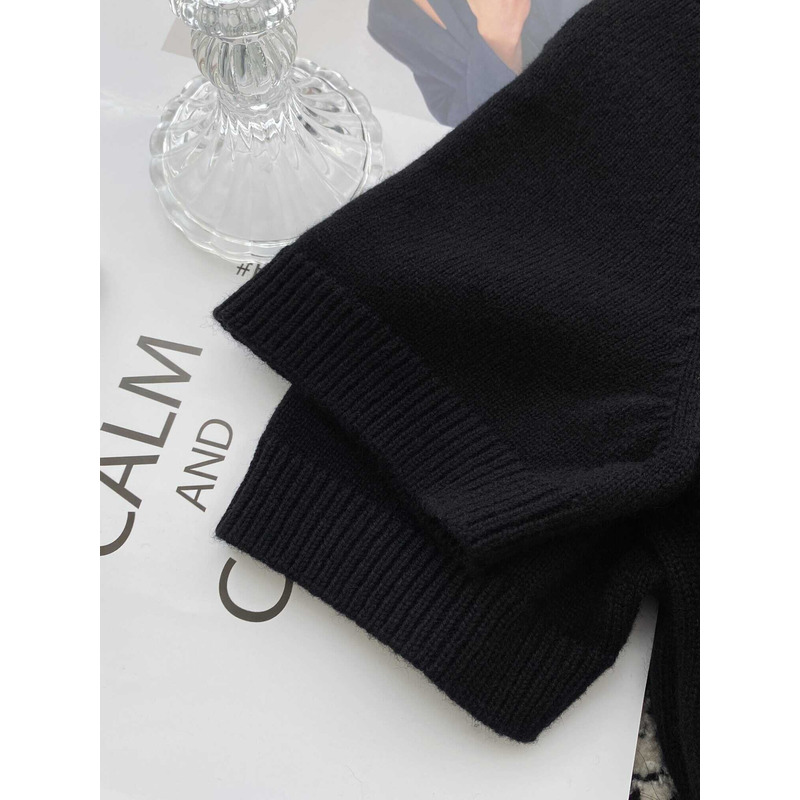 Ce**e embroidered cropped cardigan cashmere black