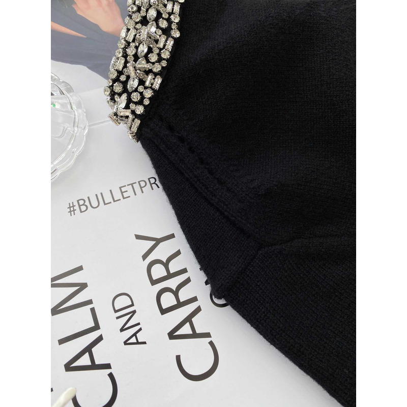 Ce**e embroidered cropped cardigan cashmere black