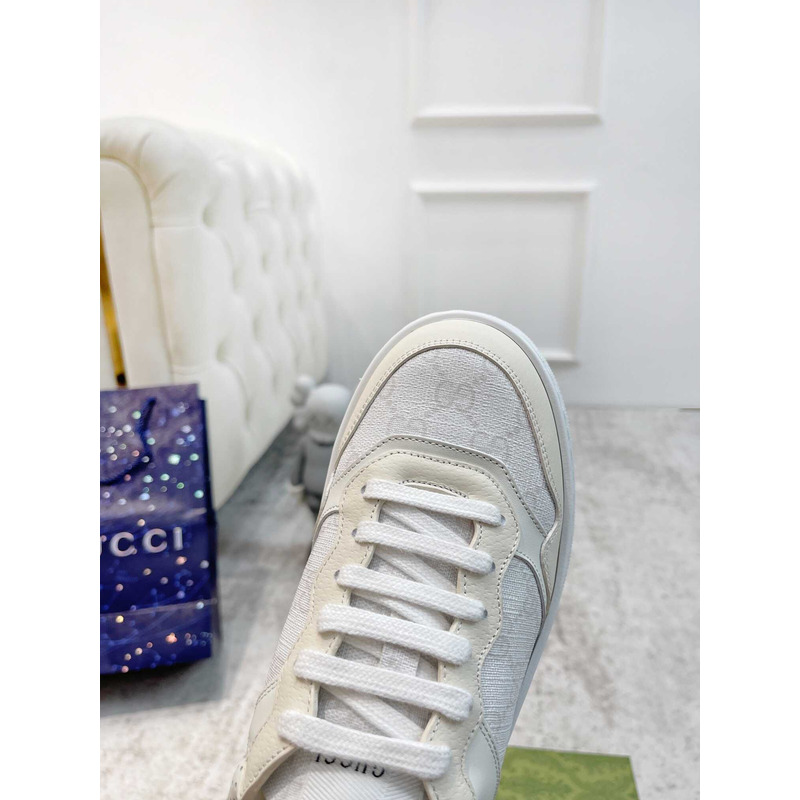 g*u*i damensneaker mit gg weißer und grauer gg S*p*e-canvas