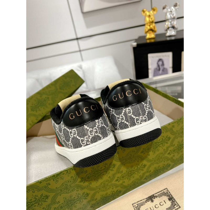 G*u*i screener mit gg herrensneaker with blaues und rotes web grey