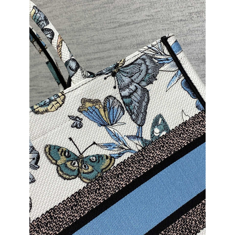 D*or medium book tote handbag butterfly embroidery white blue