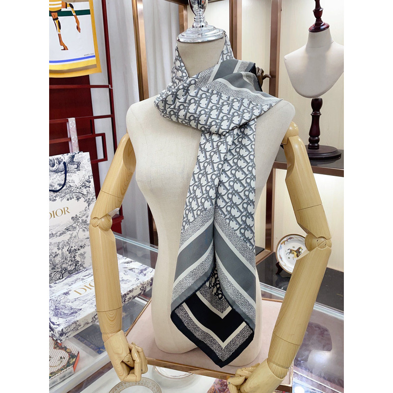 D*or oblique D*ortwin 90 square scarf grey