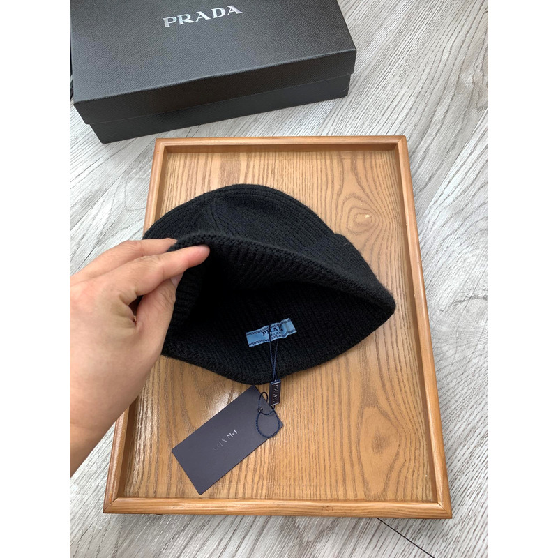 Pra*a logo rib knitted pullover hat black