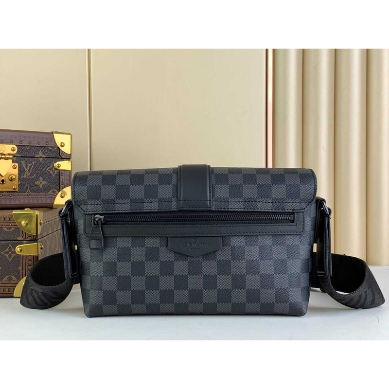 l**is V*t*n messenger pm shoulder bag