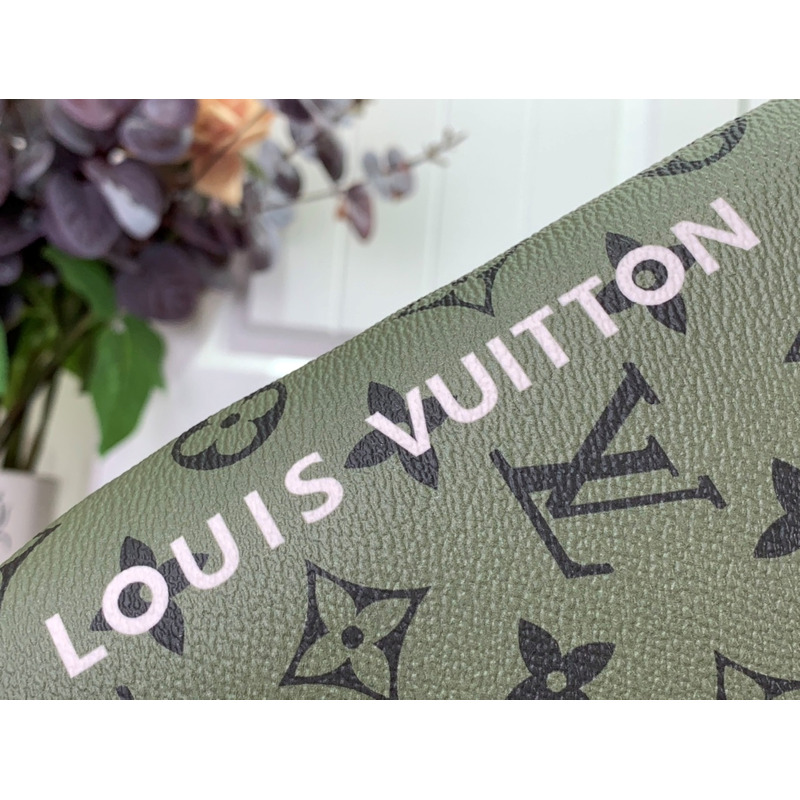 l**is V*t*n pochette voyage souple khaki green/vermillion red