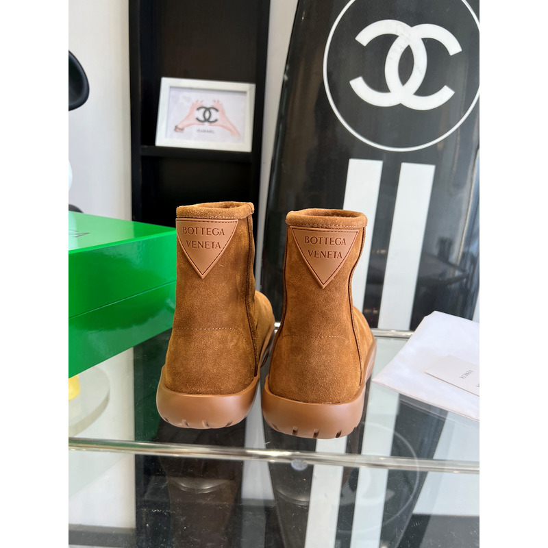 Bo*te*ga ve*ne*ta snap shearling suede boots brown