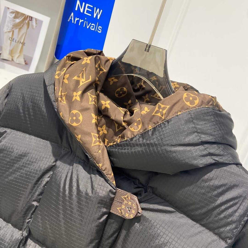 l**is V*t*n long-sleeved pillow puffer jacket black