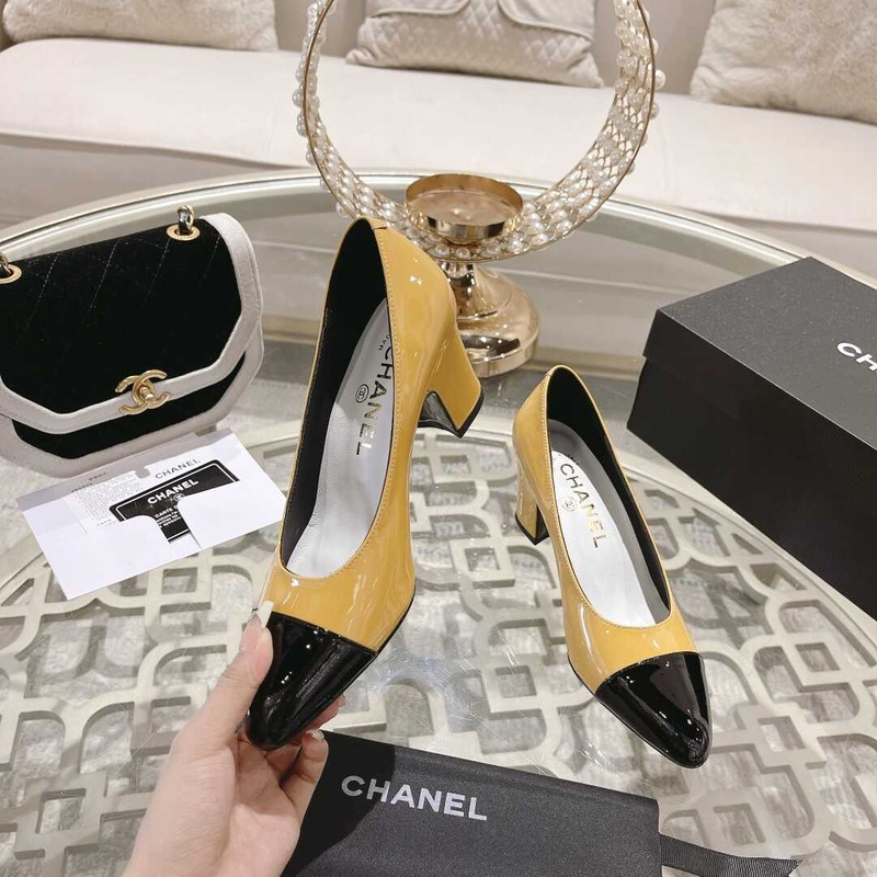 Ch*el pumps yellow and black