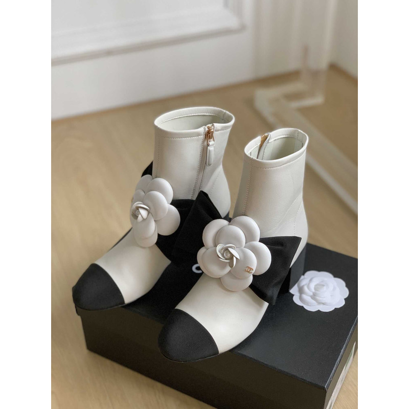 Ch*el short boots suede kidskin & grosgrain white