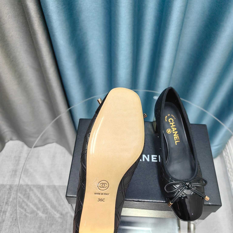 Ch*el ballet pumps calfskin black