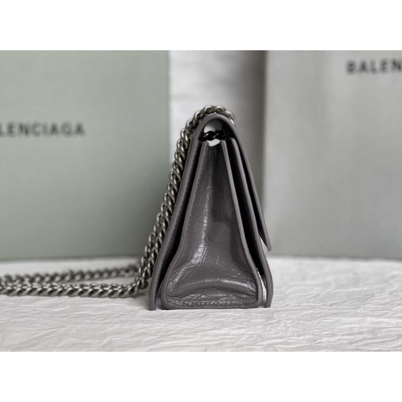 Ba*len*cia*ga women\