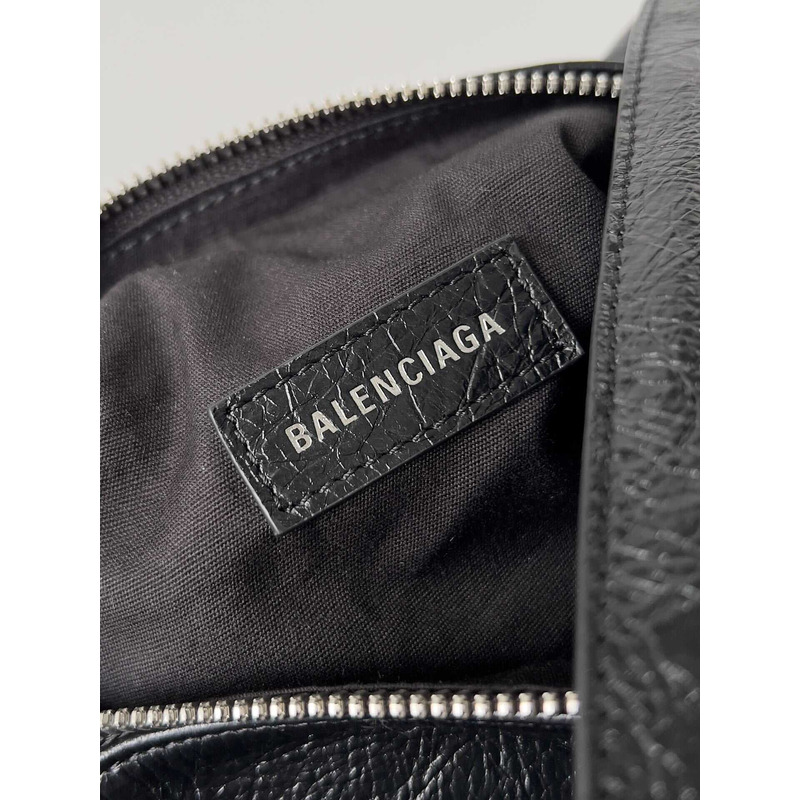 ba*len*cia*ga women\