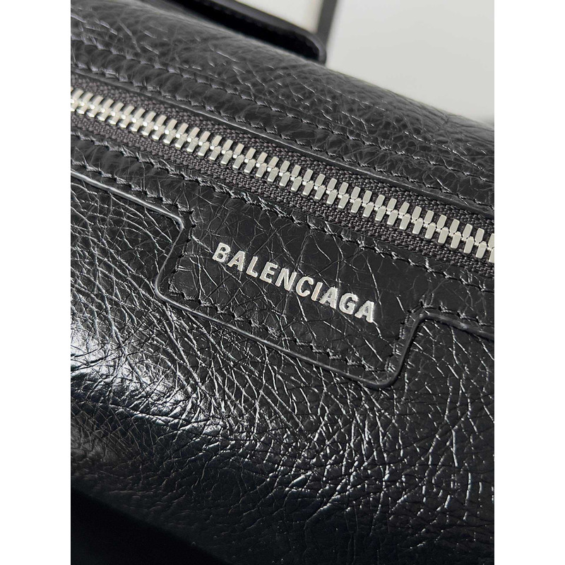 ba*len*cia*ga women\