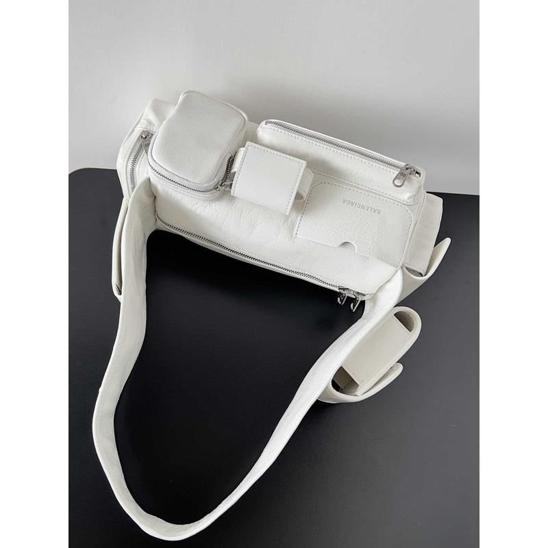 ba*len*cia*ga women\