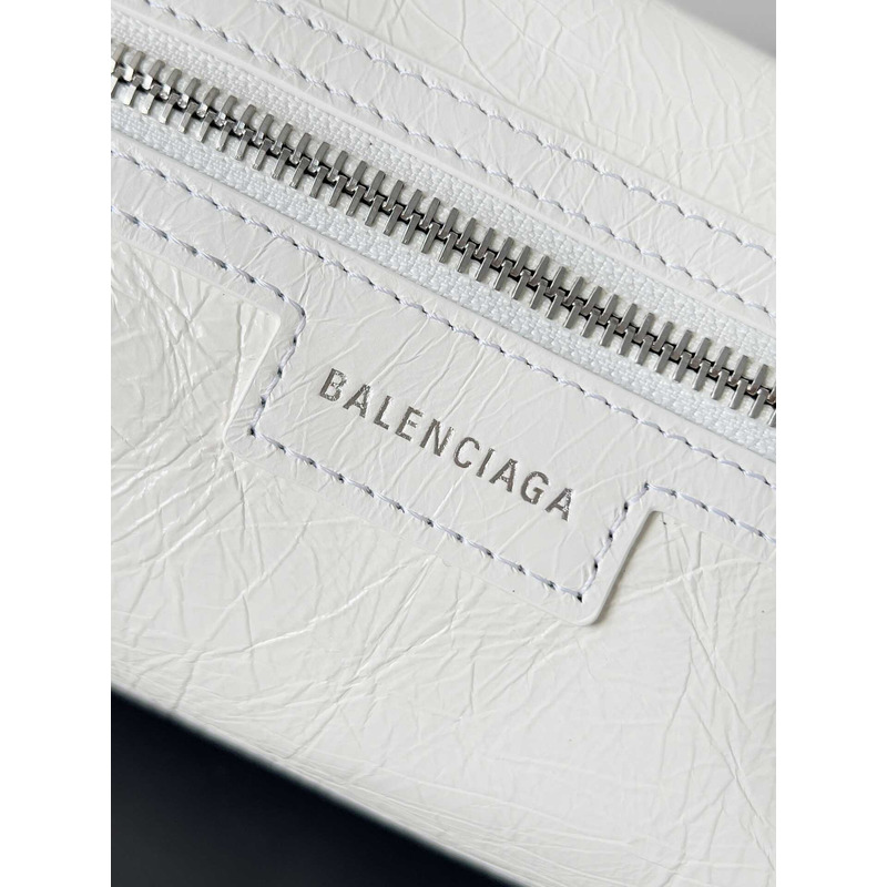 ba*len*cia*ga women\