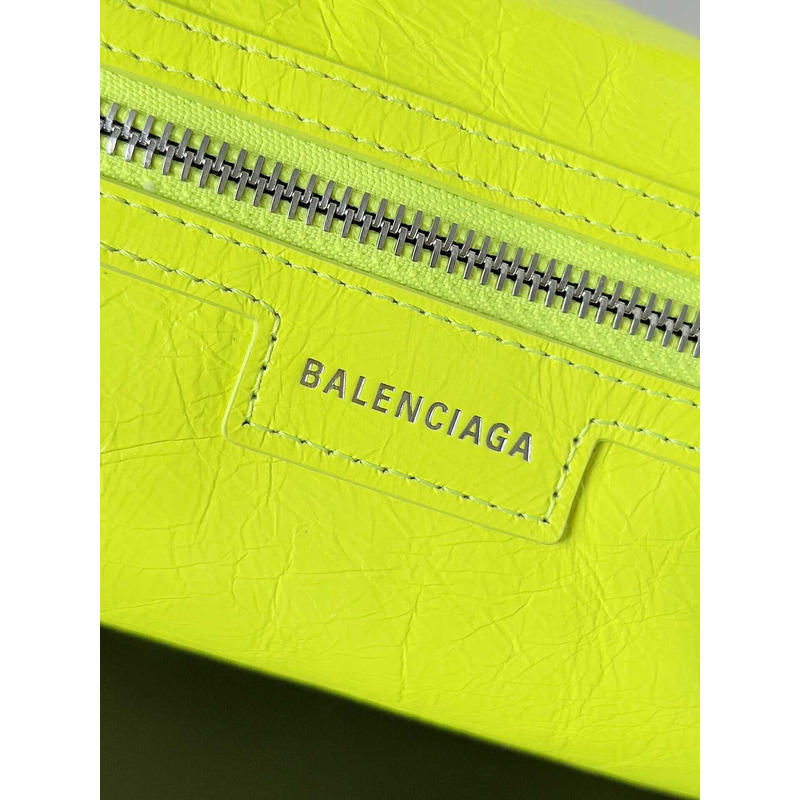 ba*len*cia*ga women\