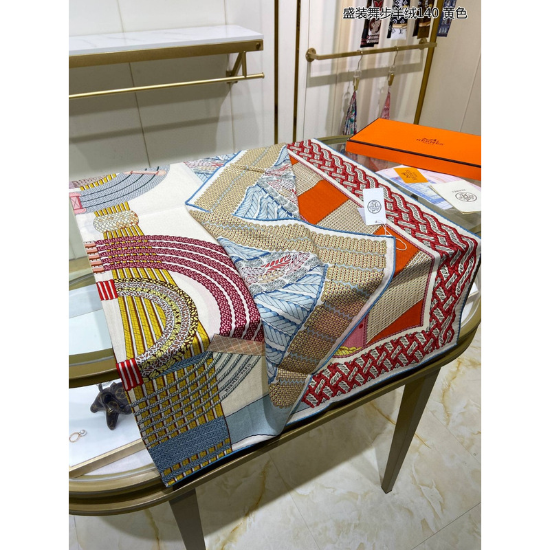 H**mes dressage tressage shawl 140 rose / vert amande / naturel