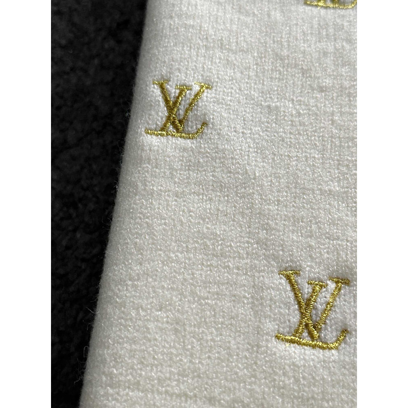 l**is V*t*n jacquard sweater white