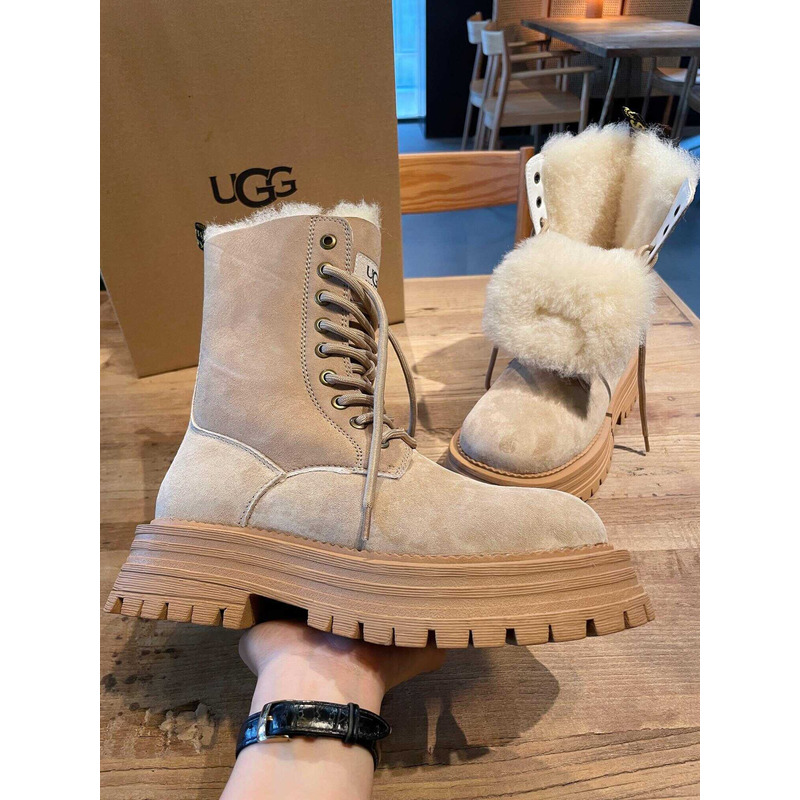 UGG Adirondak Meridian High Boots Beige